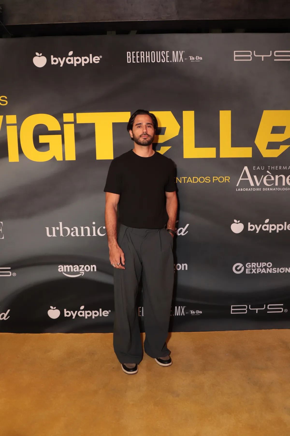 La yellow carpet de los premios DigitELLE estuvo llena de looks de impacto