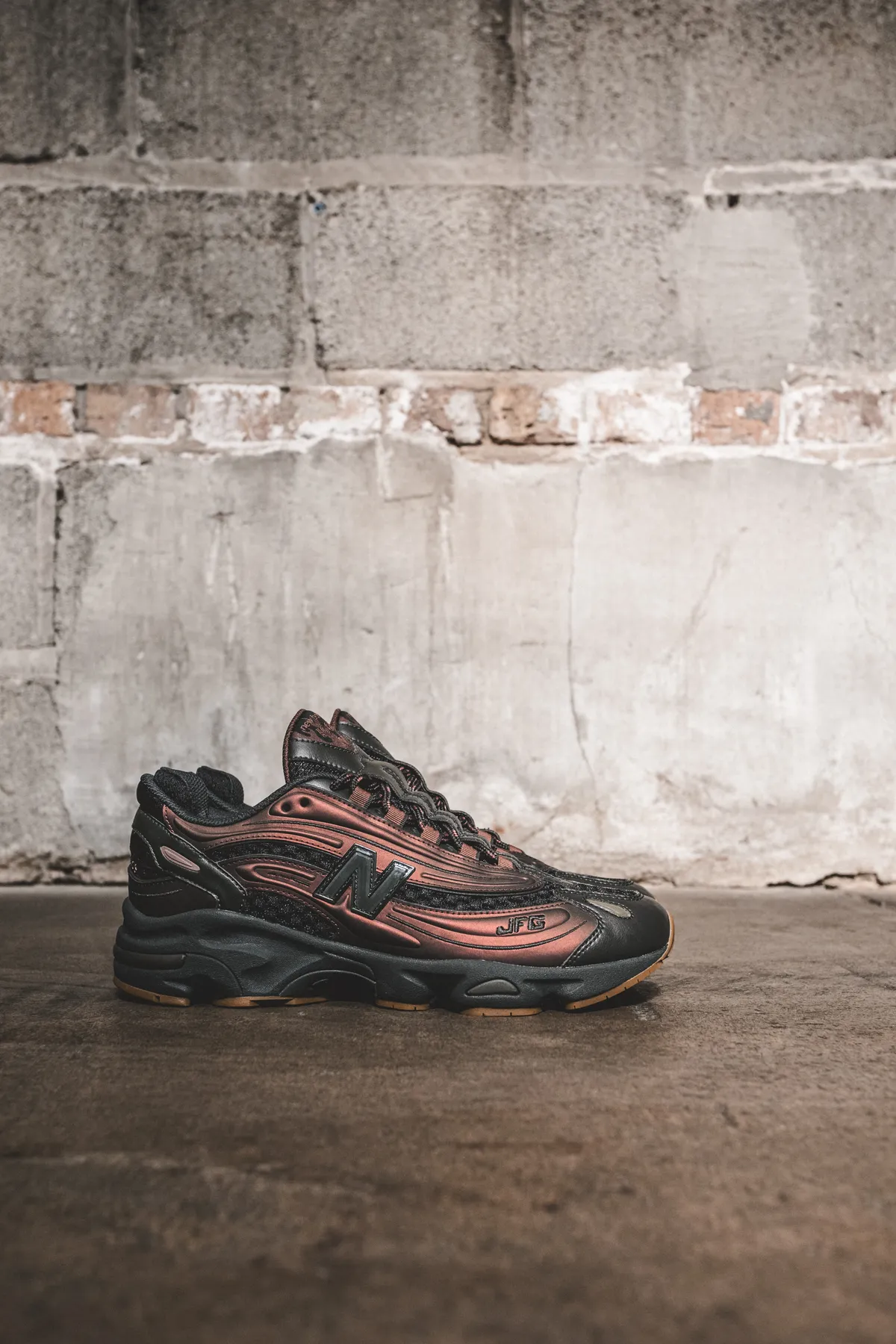 New Balance colabora con Joe Freshgoods para lanzar los sneakers más dosmileros