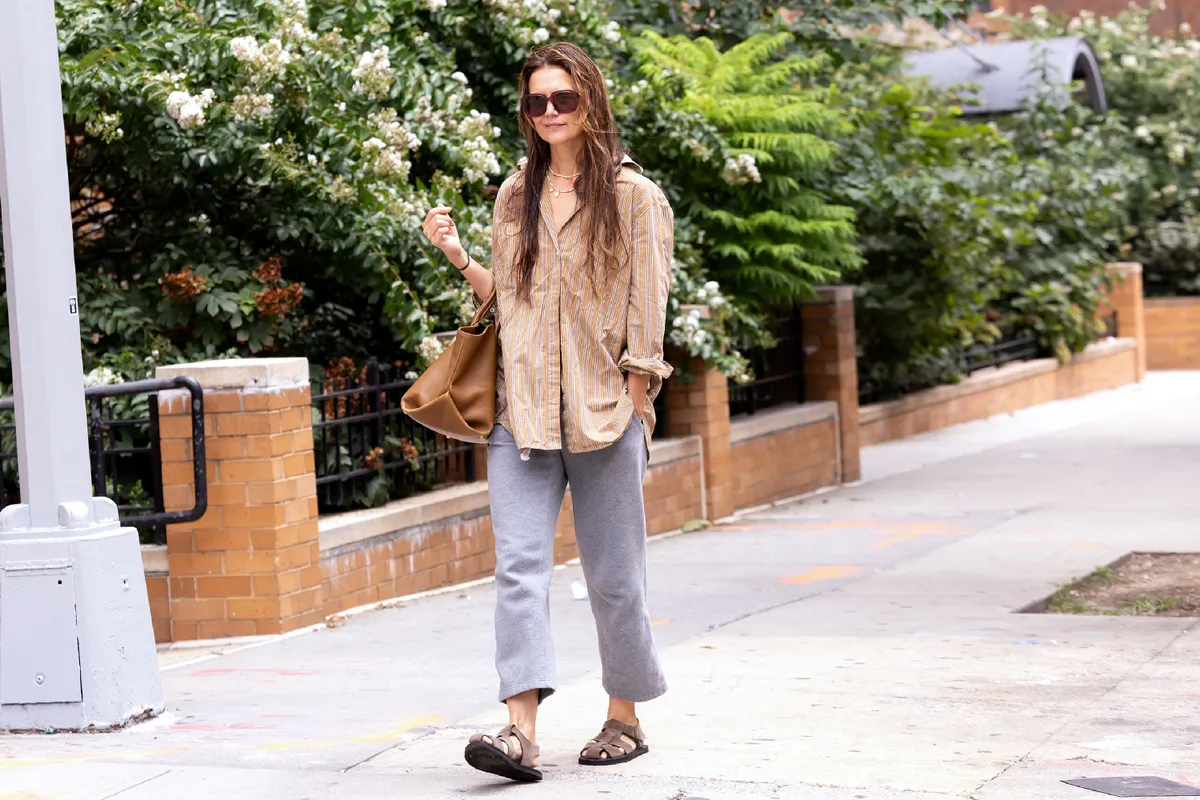 Katie Holmes slow morning