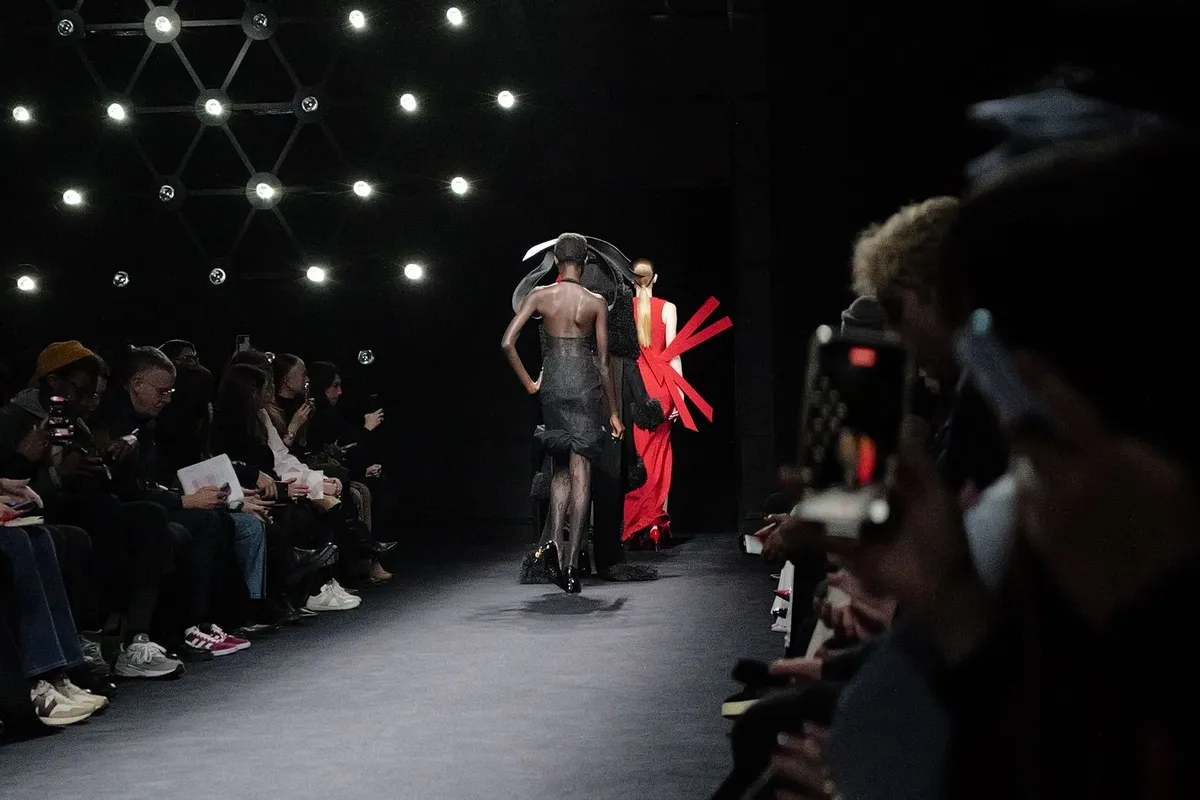 Nina Ricci presenta a la nueva generación de vampiresas francesas