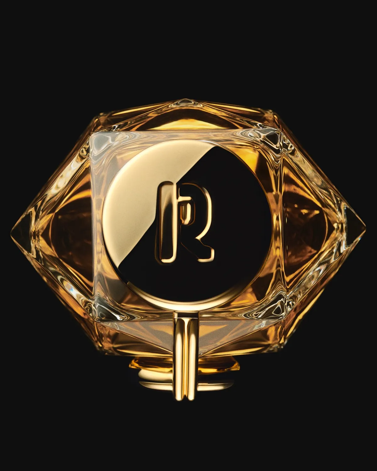 Gigi Hadid Rabanne