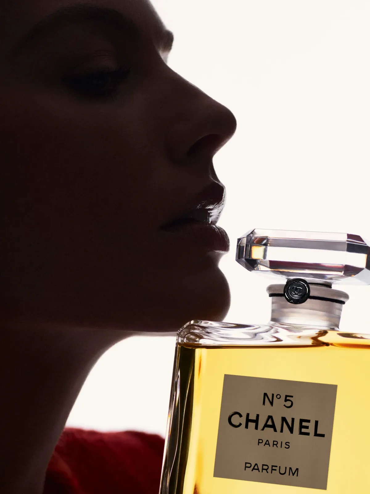 Margot Robbie Chanel
