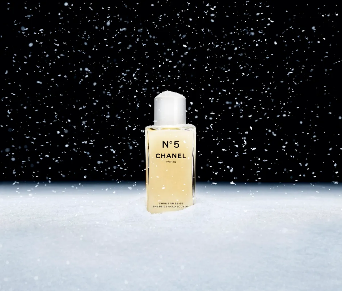 chanel huile or beige