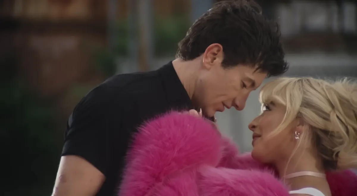 Barry Keoghan protagoniza el nuevo video musical de su novia, Sabrina Carpenter1.png