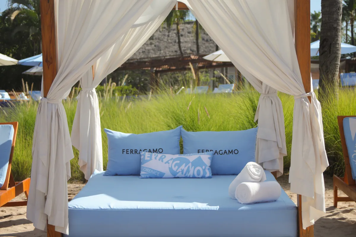 ferragamo st regis punta mita