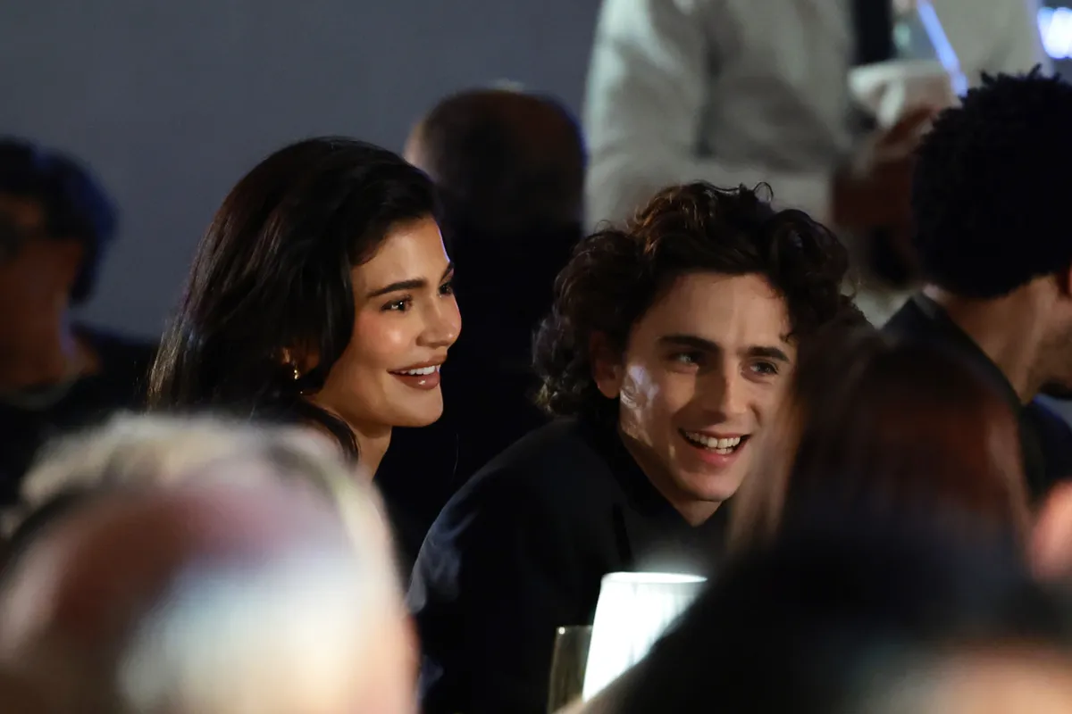 Kylie Jenner y Timothée Chalamet en los Innovator Awards.