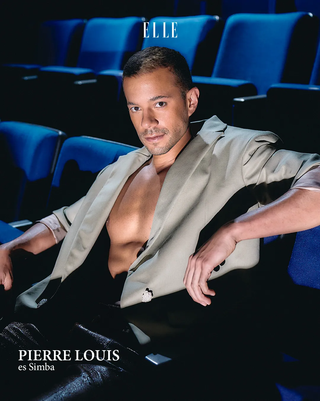 Pierre Louis en look total de CampilloEl Rey León, el Musical, México