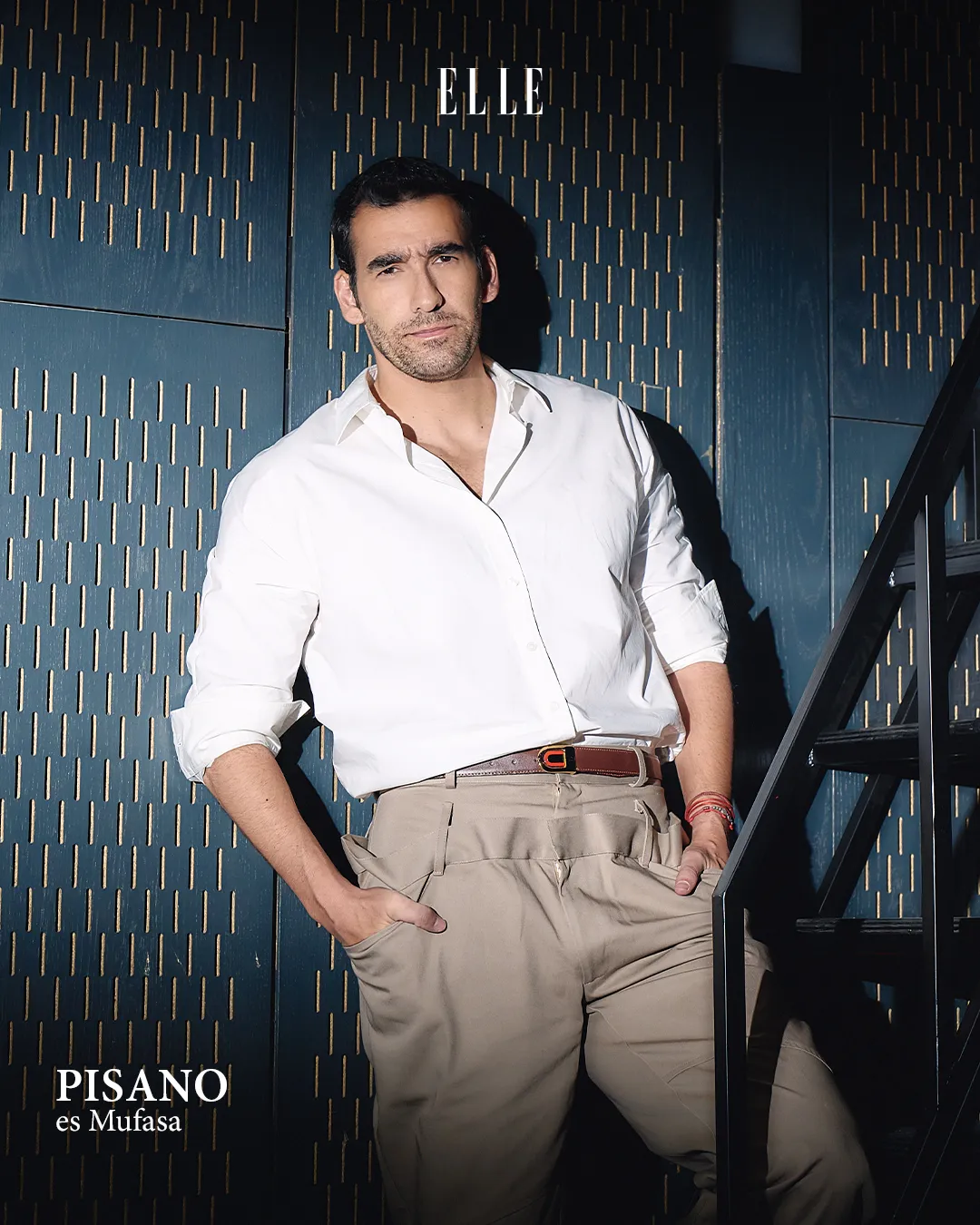 Pisano en camisa de COS y pantalón de Boyfriend's ShirtEl Rey León, el Musical, México