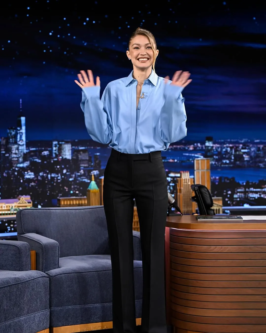 gigi-hadid-tom-ford-look