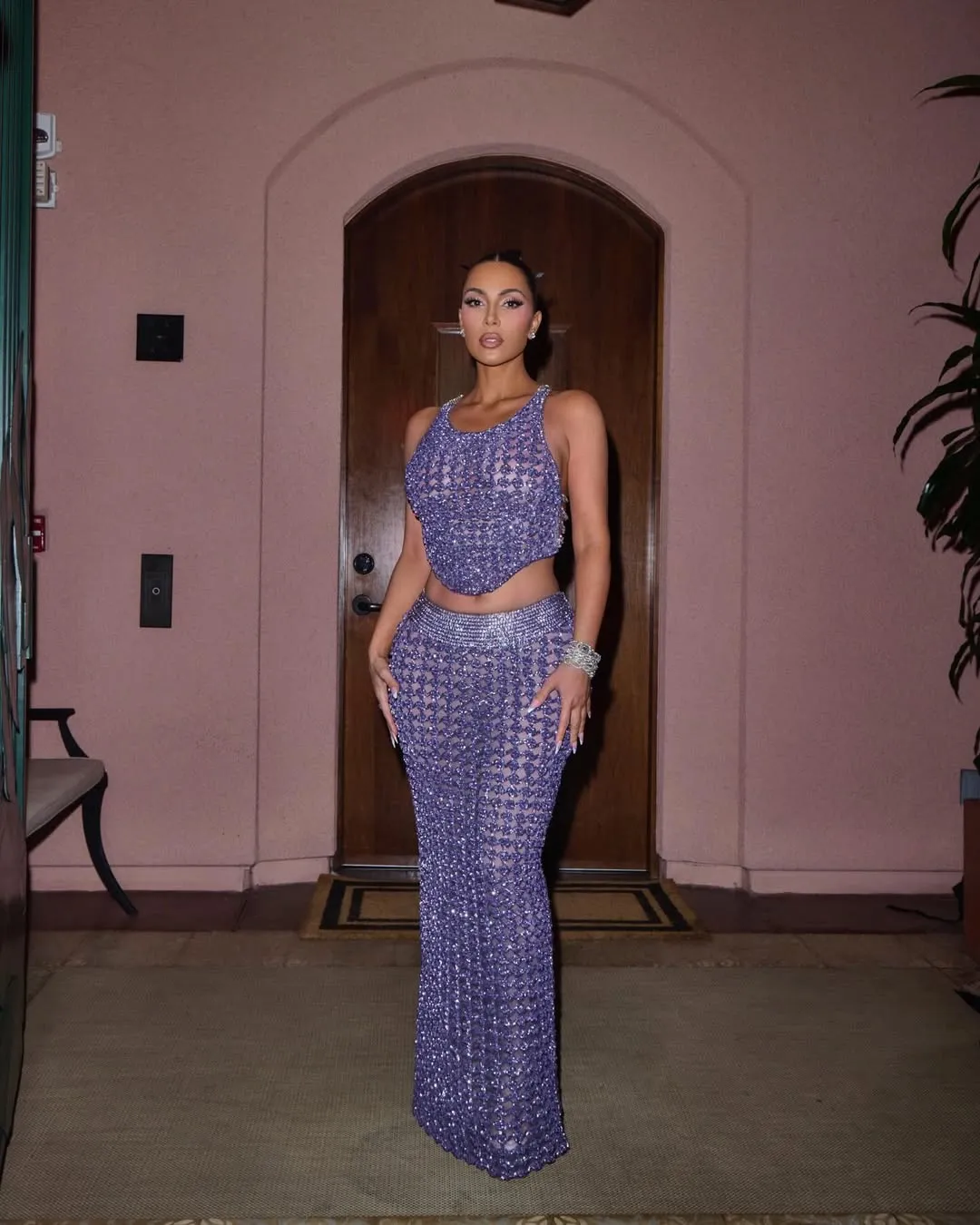 kim-kardashian-recrea-look-halle-berry