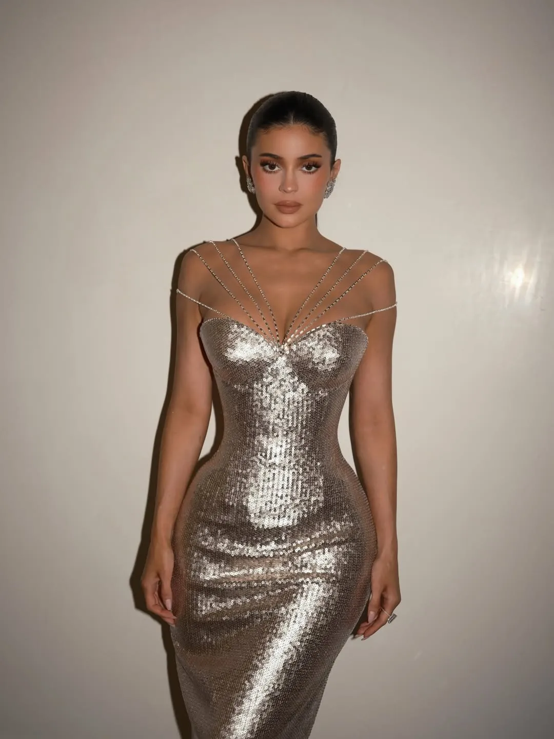 kylie-jenner-red-carpet-golden-globes.jpg