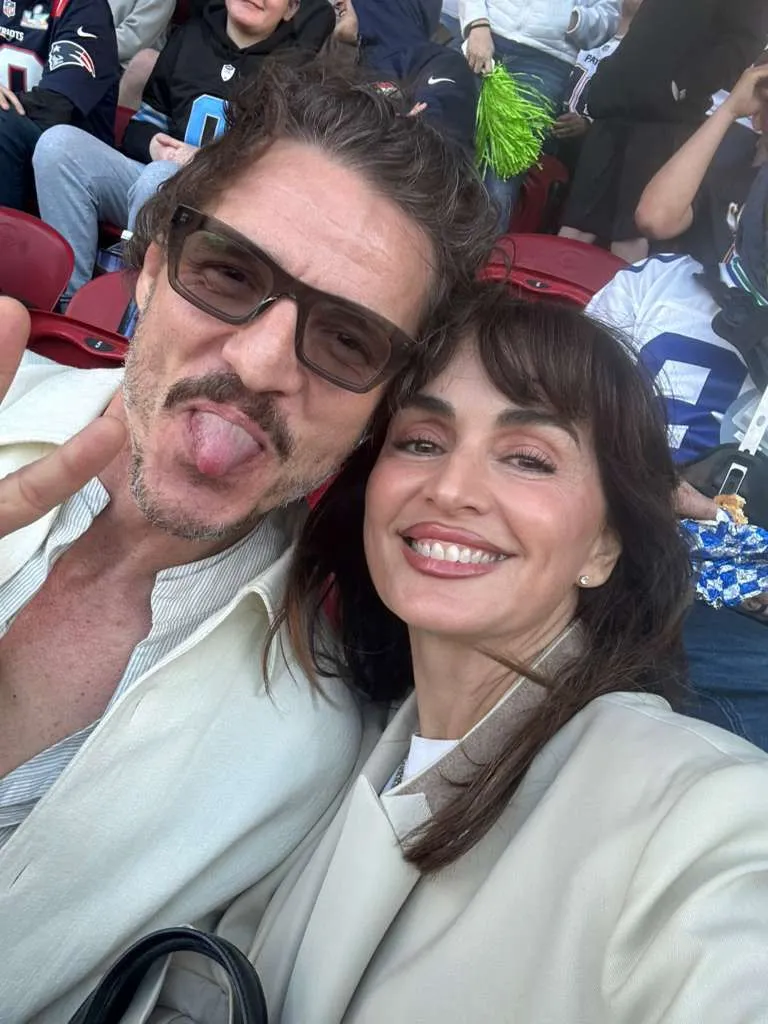 ana-de-la-reguera-pedro-pascal-super-bowl.jpeg