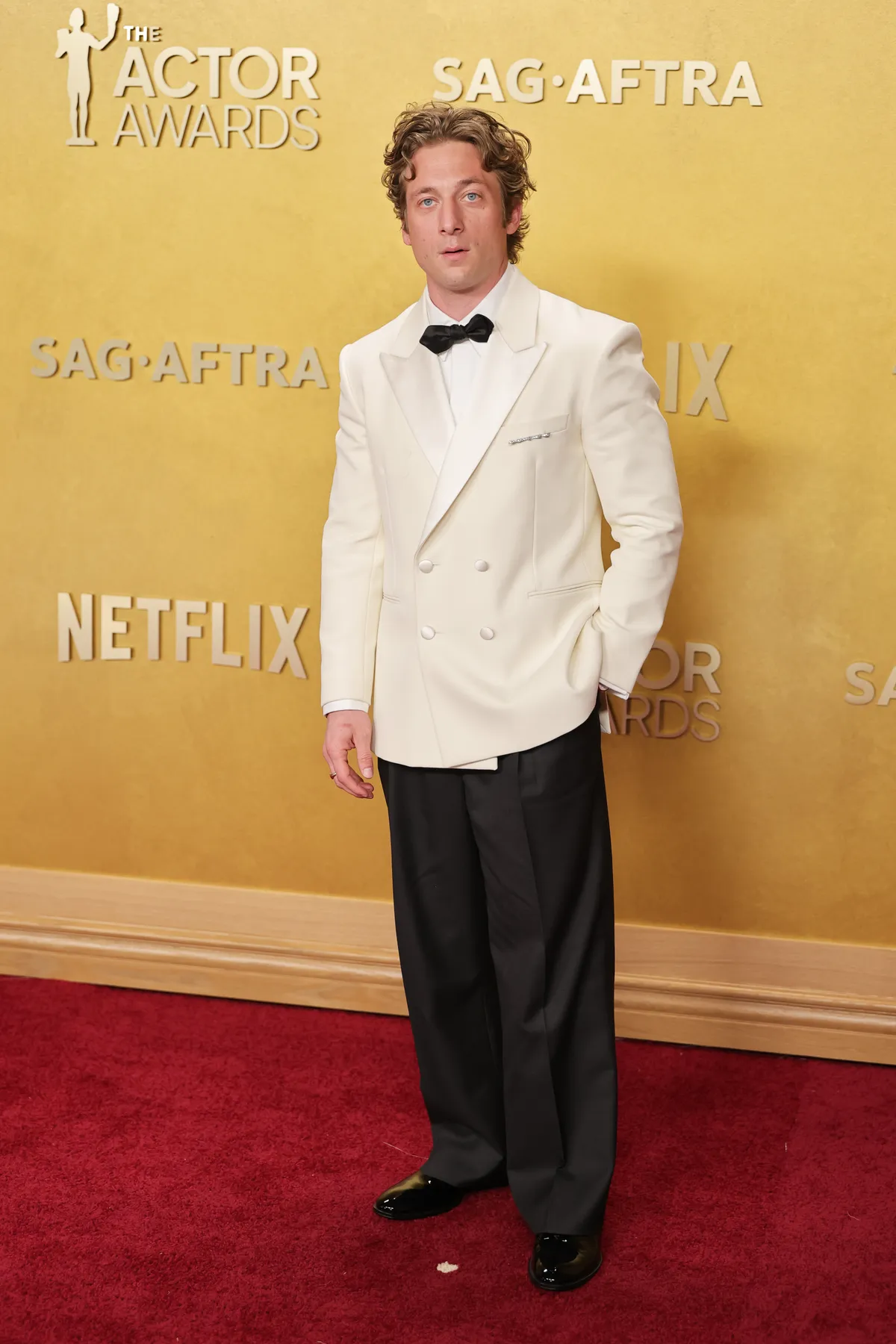 the-actors-awards-looks

