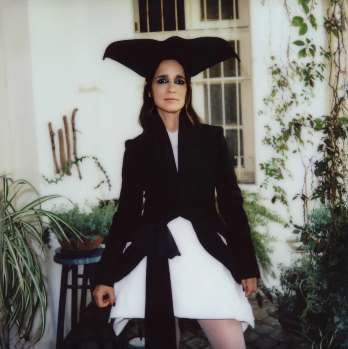 julieta-venegas-portada-elle-mayo