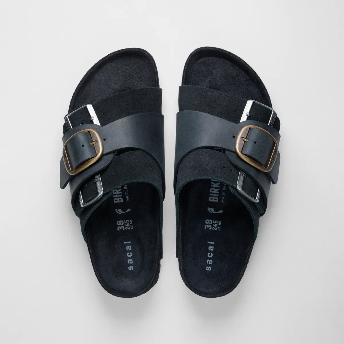 Birkenstock-sacai-Aoyama 107-black-1034527-top-hires.jpg