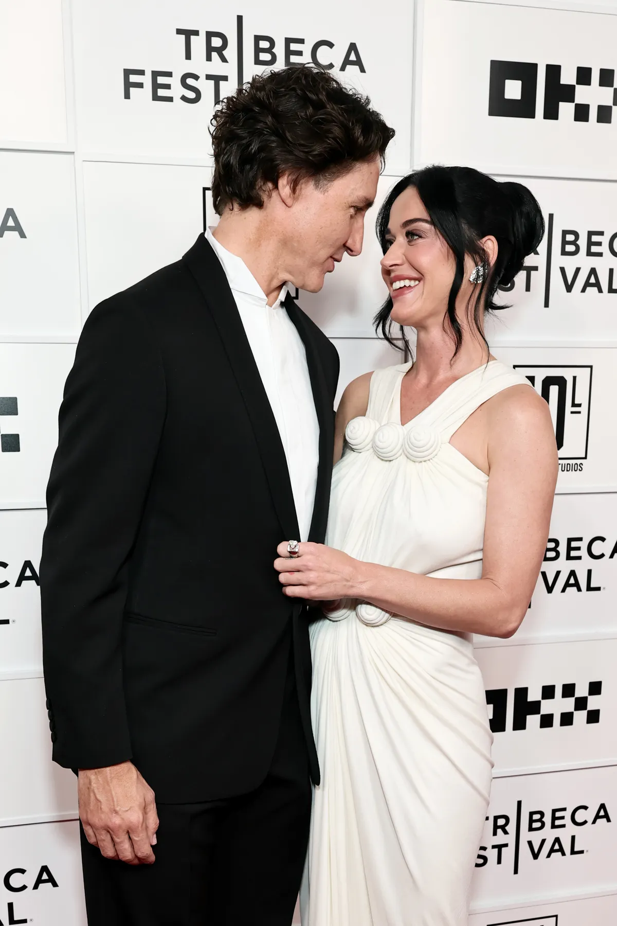 justin-trudeau-katy-perry-red-carpet