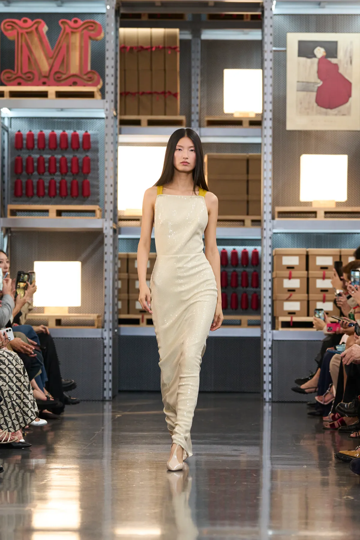 max-mara-kinetic-chic