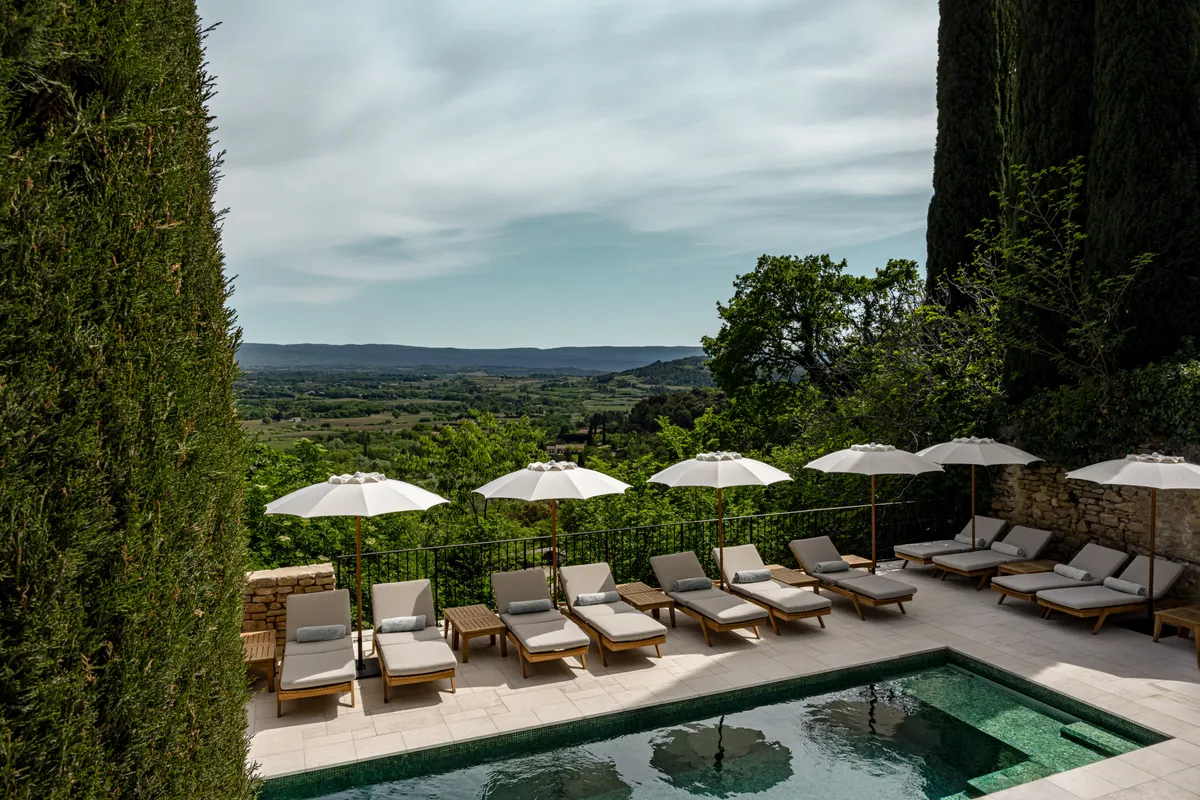 hotel crillon le brave