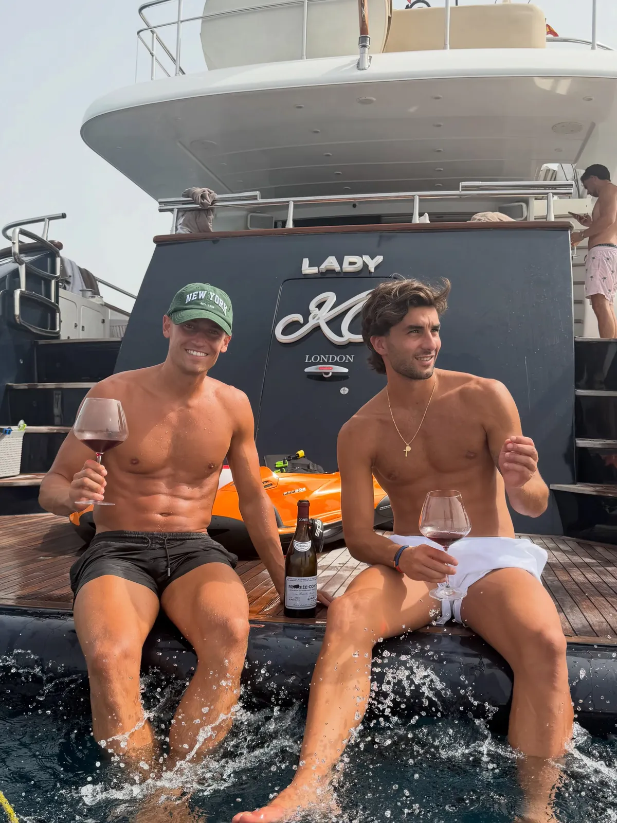 Ferran Torres y Marcos Llorente durante sus vacaciones en Ibiza.