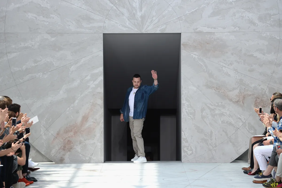 Louis Vuitton : Runway - Paris Fashion Week - Menswear S/S 2015