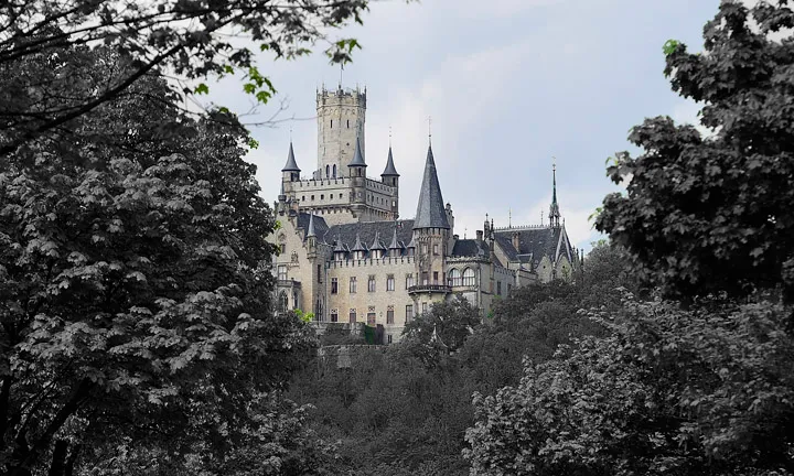 'Der Weg zur Krone' Exhibition Preview