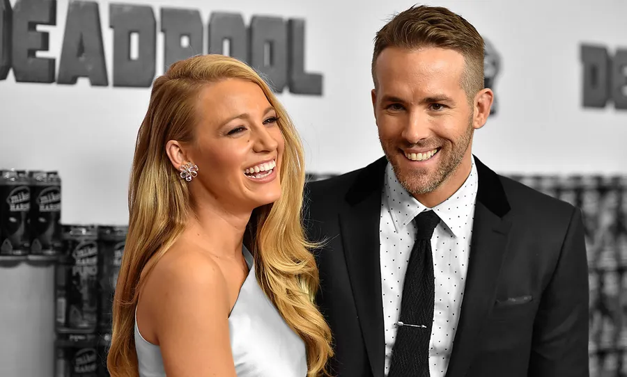 Blake-Lively-Ryan-Reynolds-Mini-Van-Camión