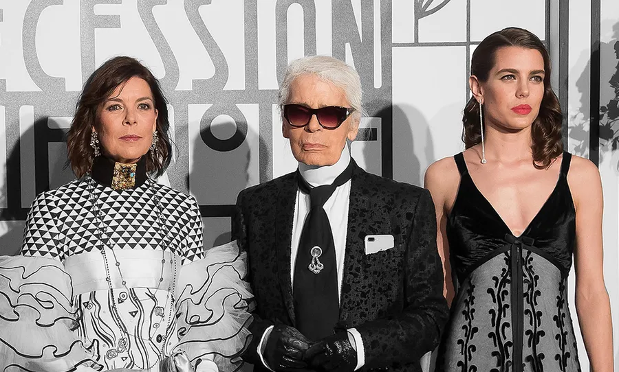 Princesas-rebeldes-carlota-monaco-carolina