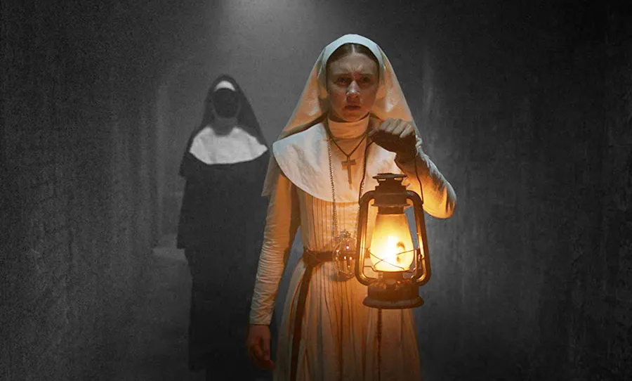 The-nun-la-monja