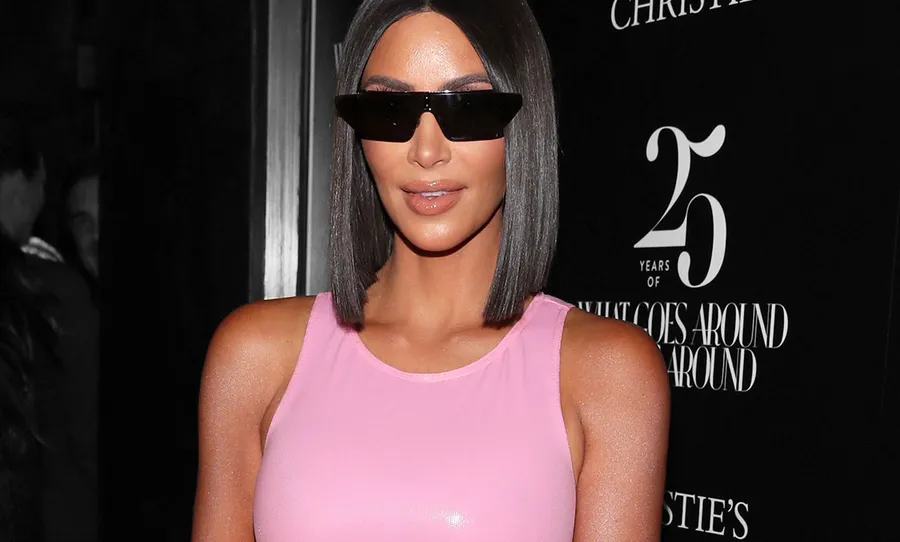 kim-kardashian-ferrari