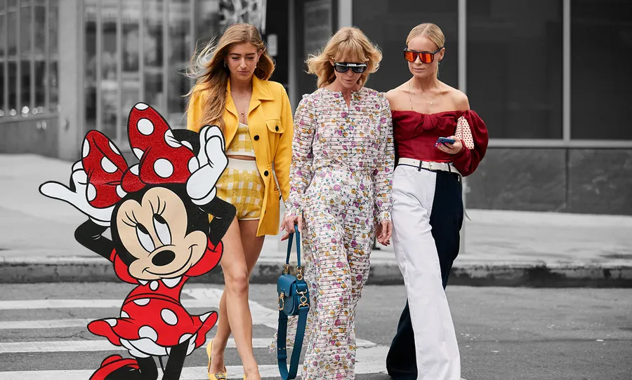 Minnie-Mouse-Street-Style