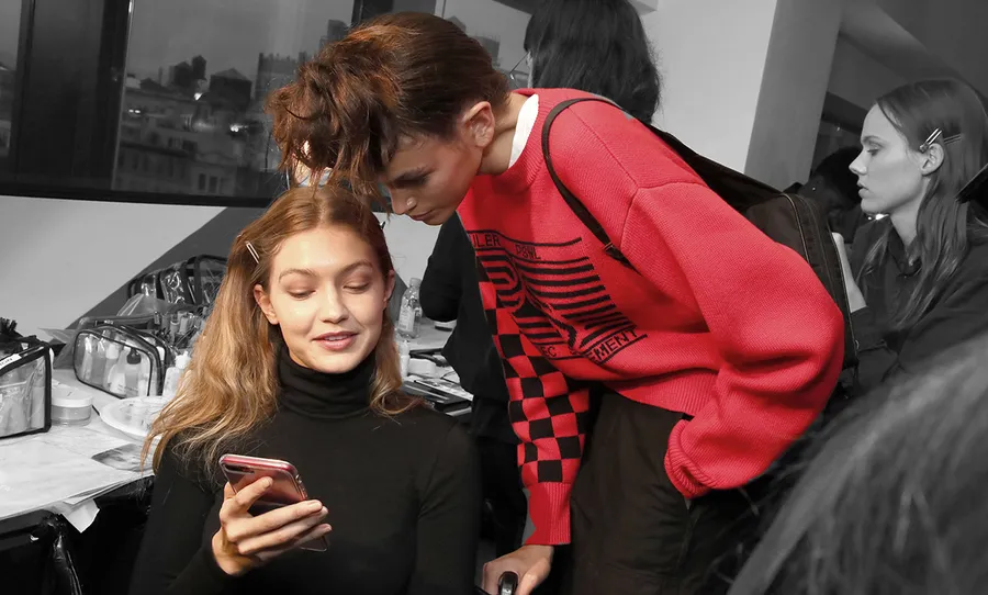 Anna Sui - Backstage - September 2018 - New York Fashion Week: The Shows