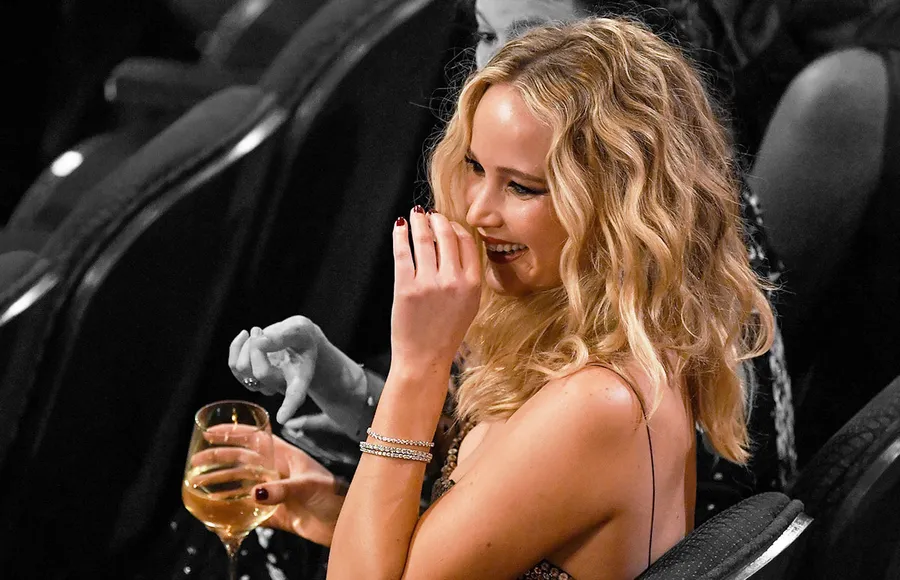 Jennifer-Lawrence-vino-for-dummies