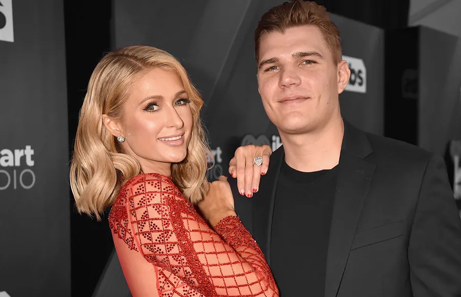 paris-hilton-rompe-con-su-prometido-anillo-