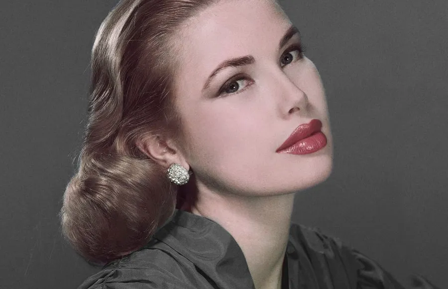 Instagram-Grace-Kelly-Botox-Diana-Lady-Di (1)