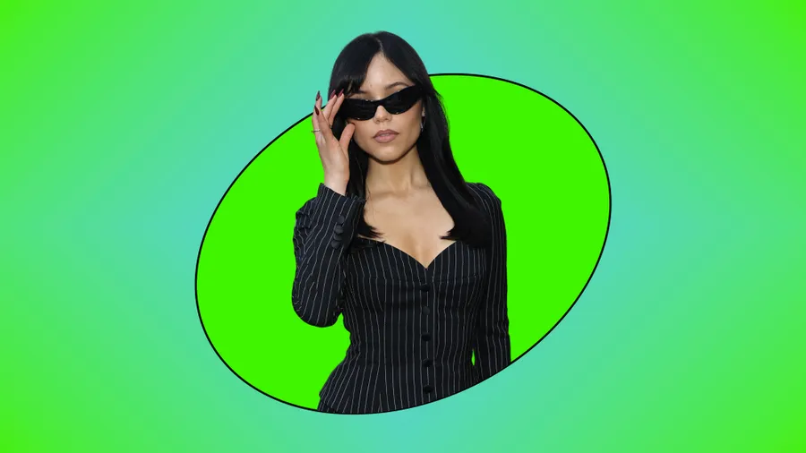 Jenna Ortega suficientemente latina