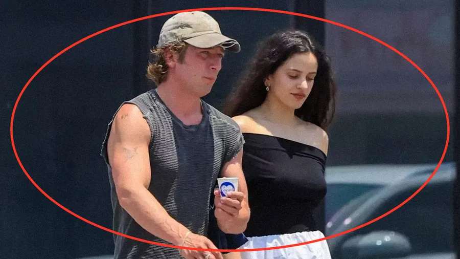 Rosalía Jeremy Allen White