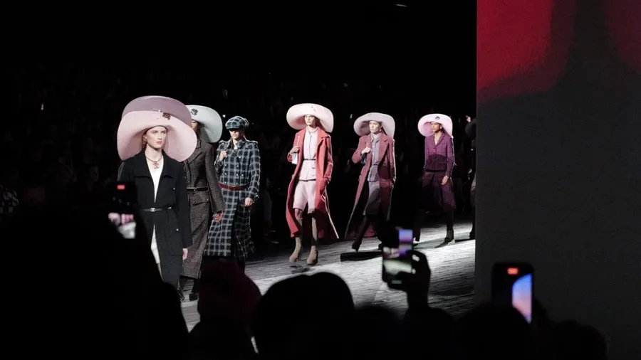 Chanel va por las generaciones más jóvenes y lo hace con clase