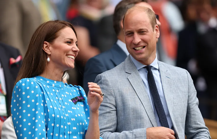 El príncipe William bromea diciendo “Kate es una artista”