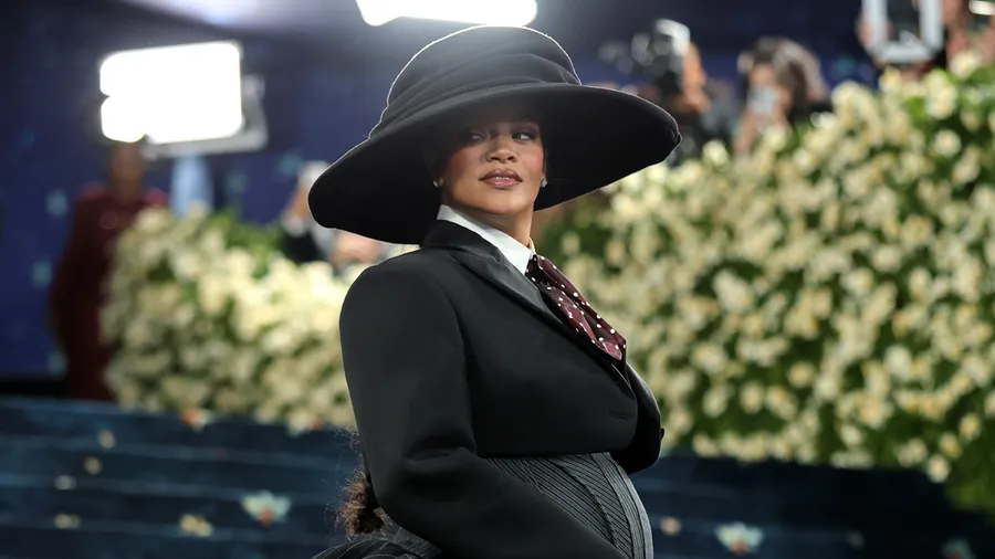 rihanna-met-gala-tercer-embarazo