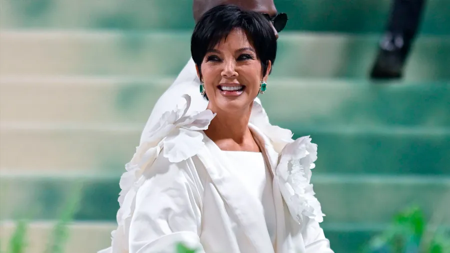 kris-jenner-facelift