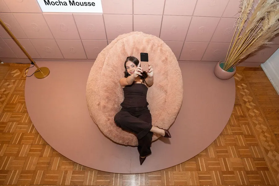 Mocha Mousse: así se lleva el Color del Año en moda y tecnología