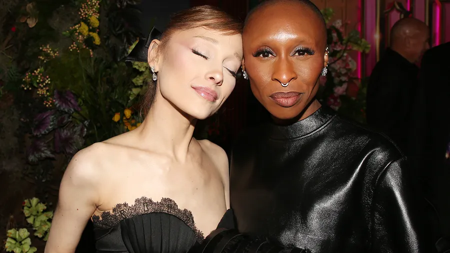 Ariana Grande explica por qué ella y Cynthia Erivo se tocan mucho