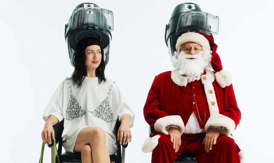 Una Navidad sin reglas: el universo de María Bottle llega a BIMBA Y LOLA