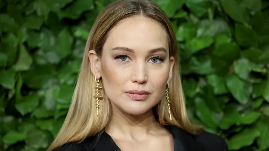 jennifer-lawrence-reubicar-perrito.jpg