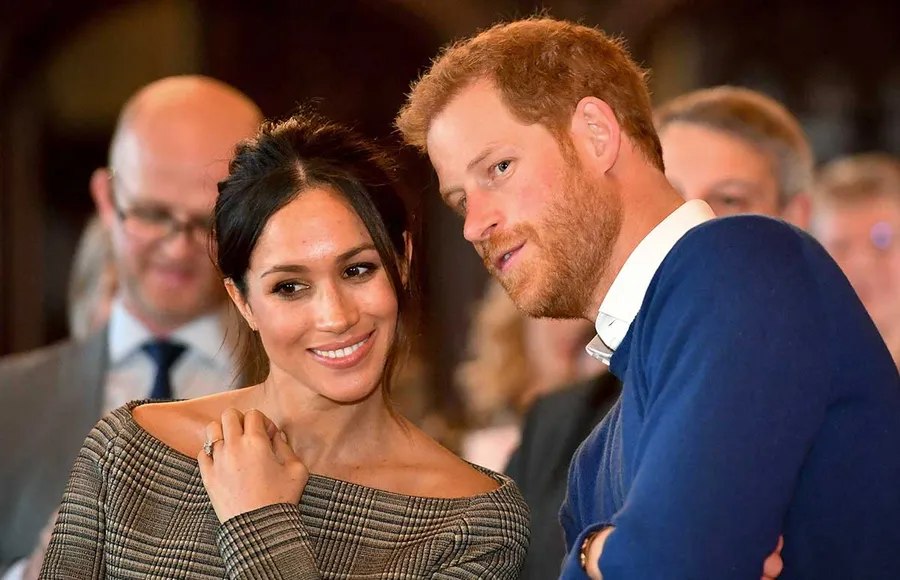 Harry-y-Meghan-escapando-el-palacio-próxima-película-ex-duques-Sussex-