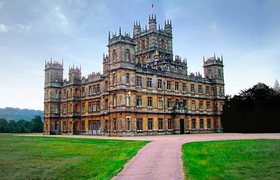 downtown-abey-airbnb-castillo