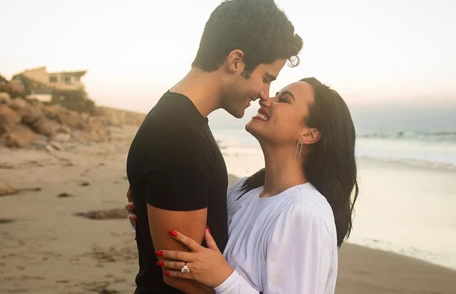 Demi Lovato comprometida