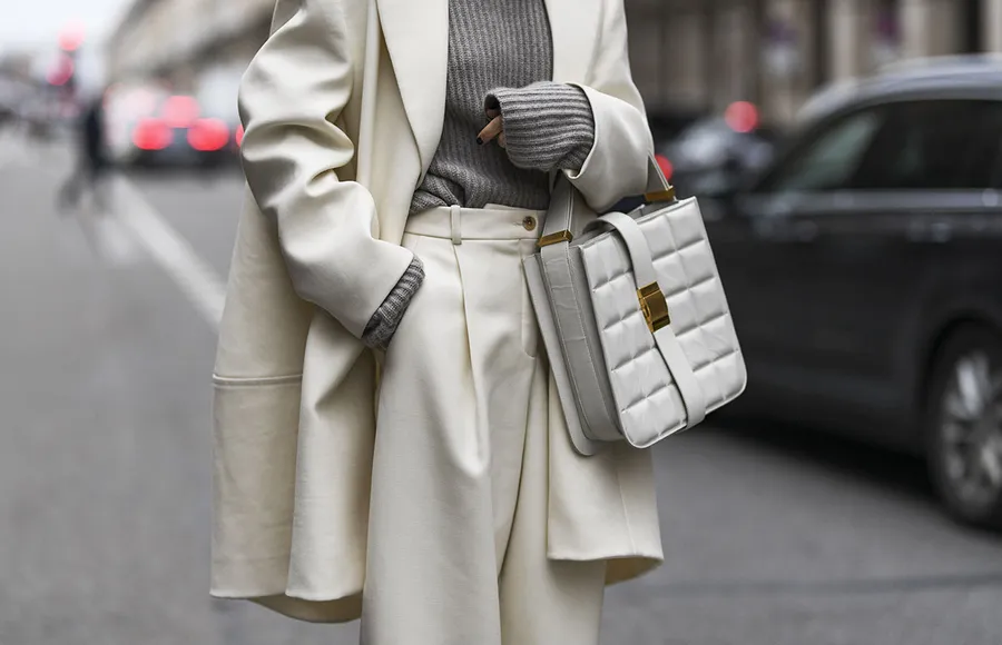 pantalones blancos