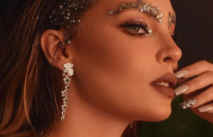 Belinda utilizó las joyas más espectaculares de Tous en su look más arriesgado