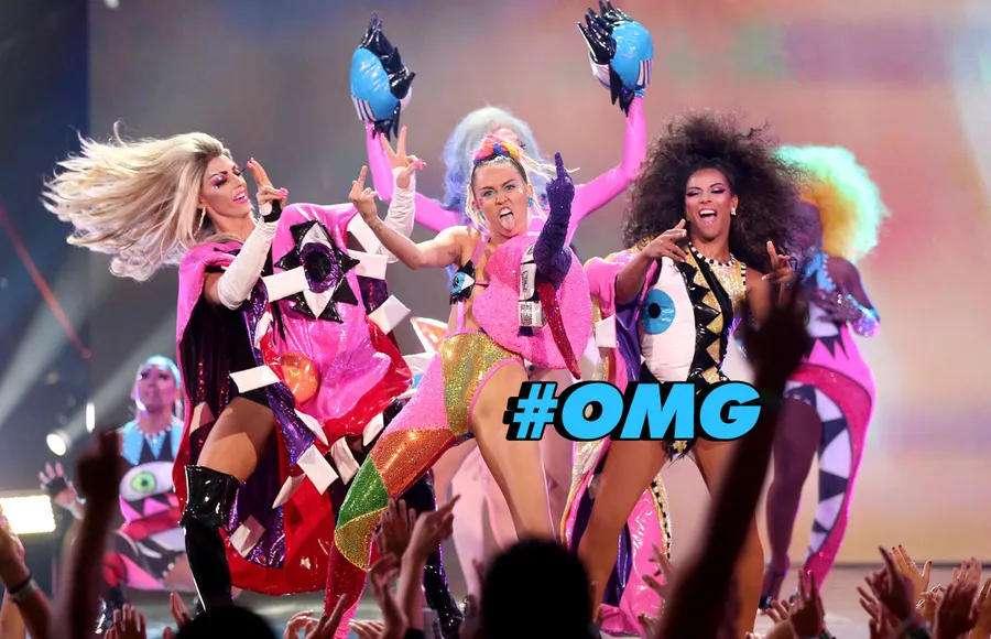 miley-cyrus-grammy-performance